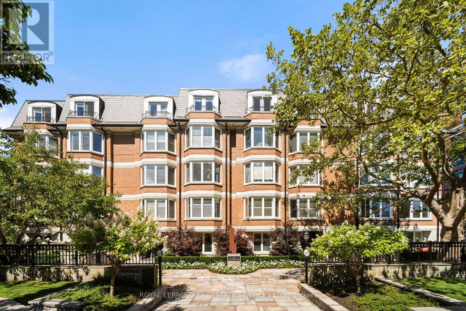 501 50 Old Mill Rd, Toronto, ON M8X 1G7