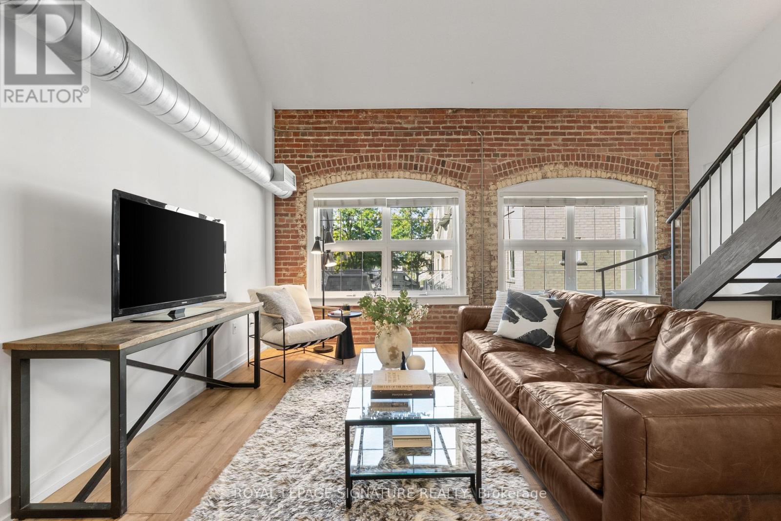 336 1100 Lansdowne Ave, Toronto, ON M6H 3Z7