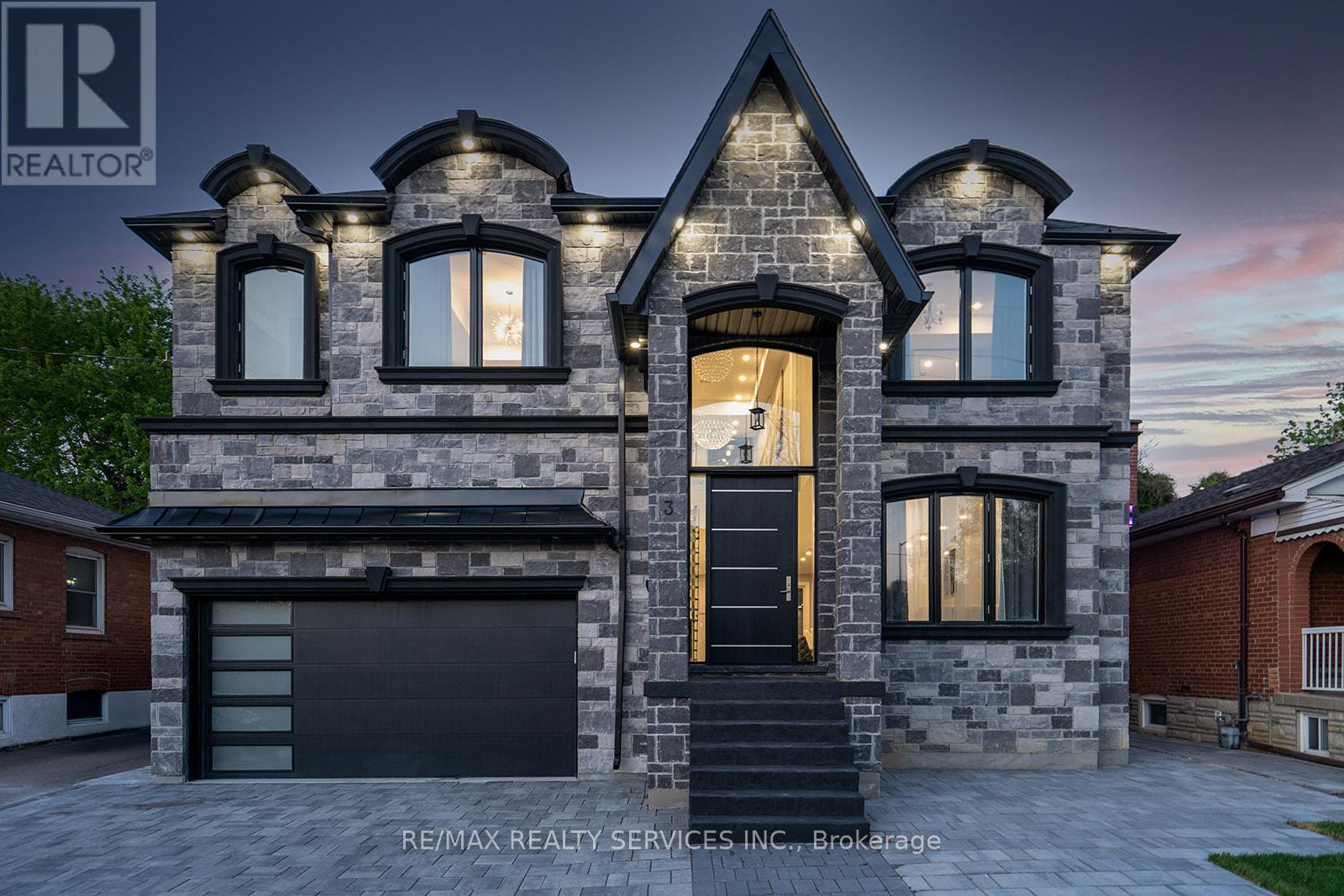 3 Bonnyview Dr, Toronto, ON M8Y 3G5