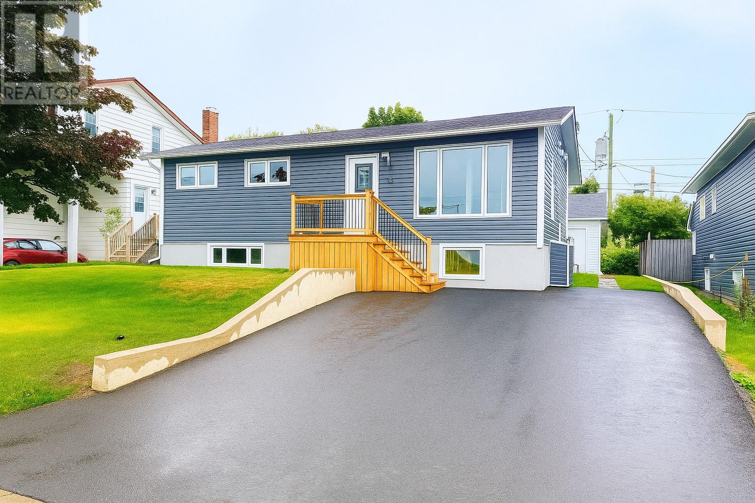 13 Corrigan St, Gander, NL A1V 2G5