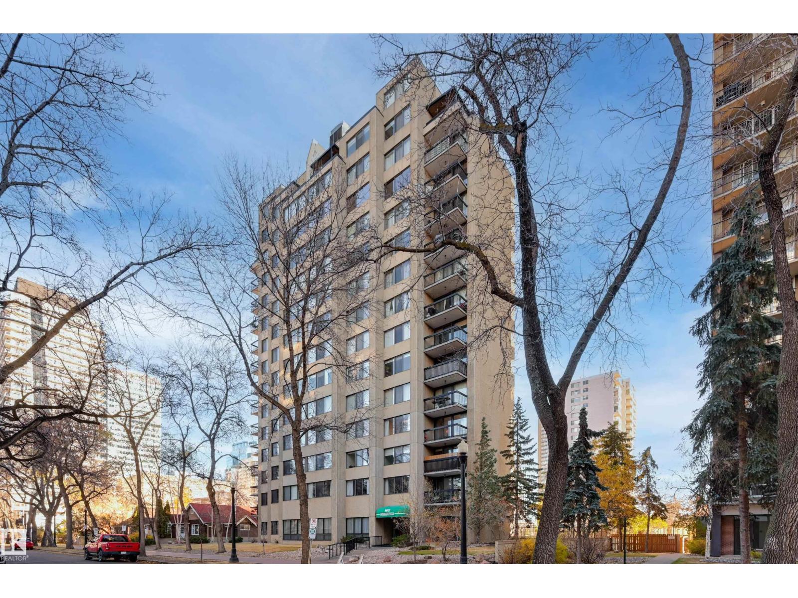 9921 104 Street Northwest #301, Edmonton, AB T5K 2K3