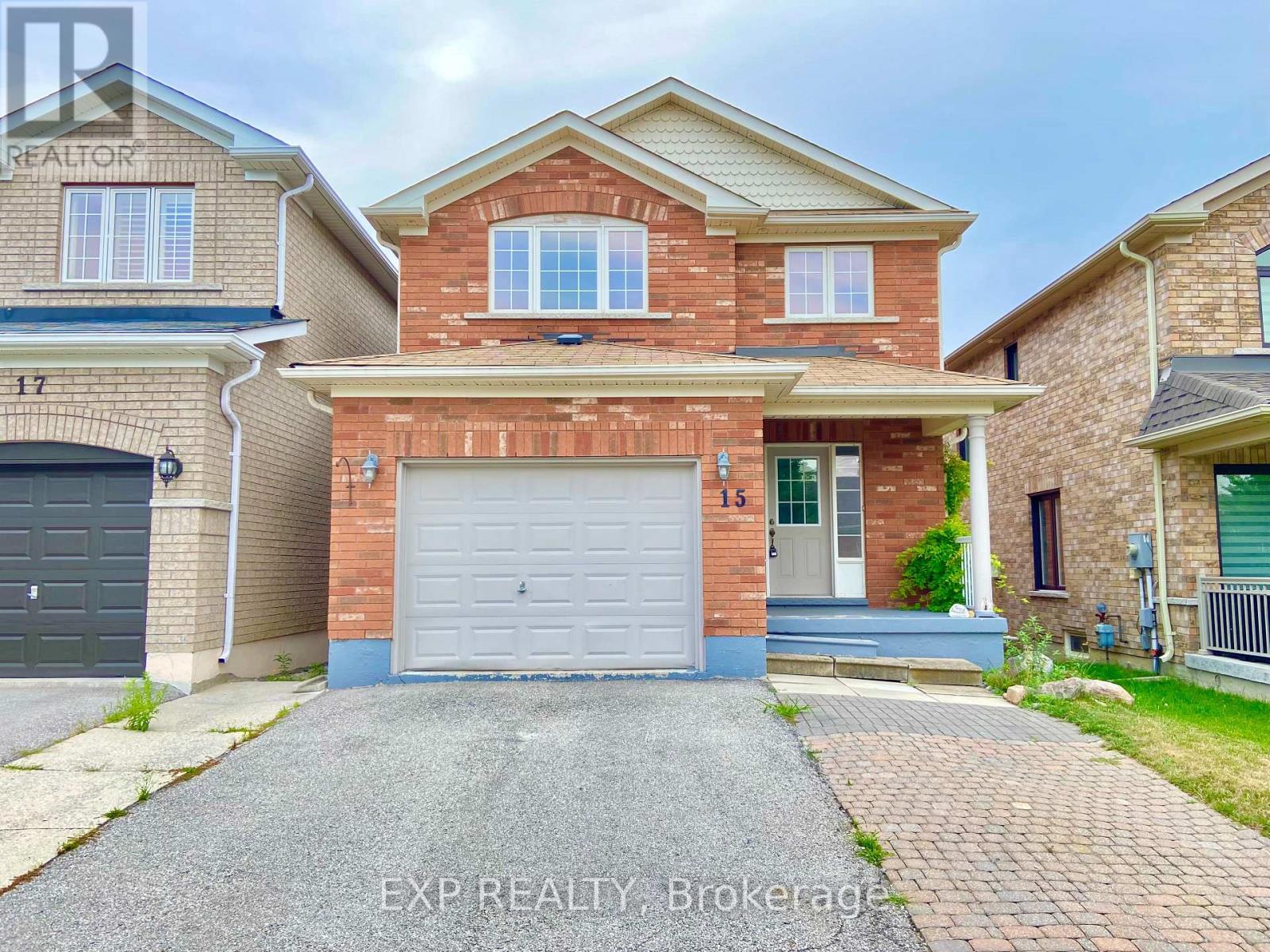 15 Lynn St, Bradford West Gwillimbury, ON L3Z 0B2