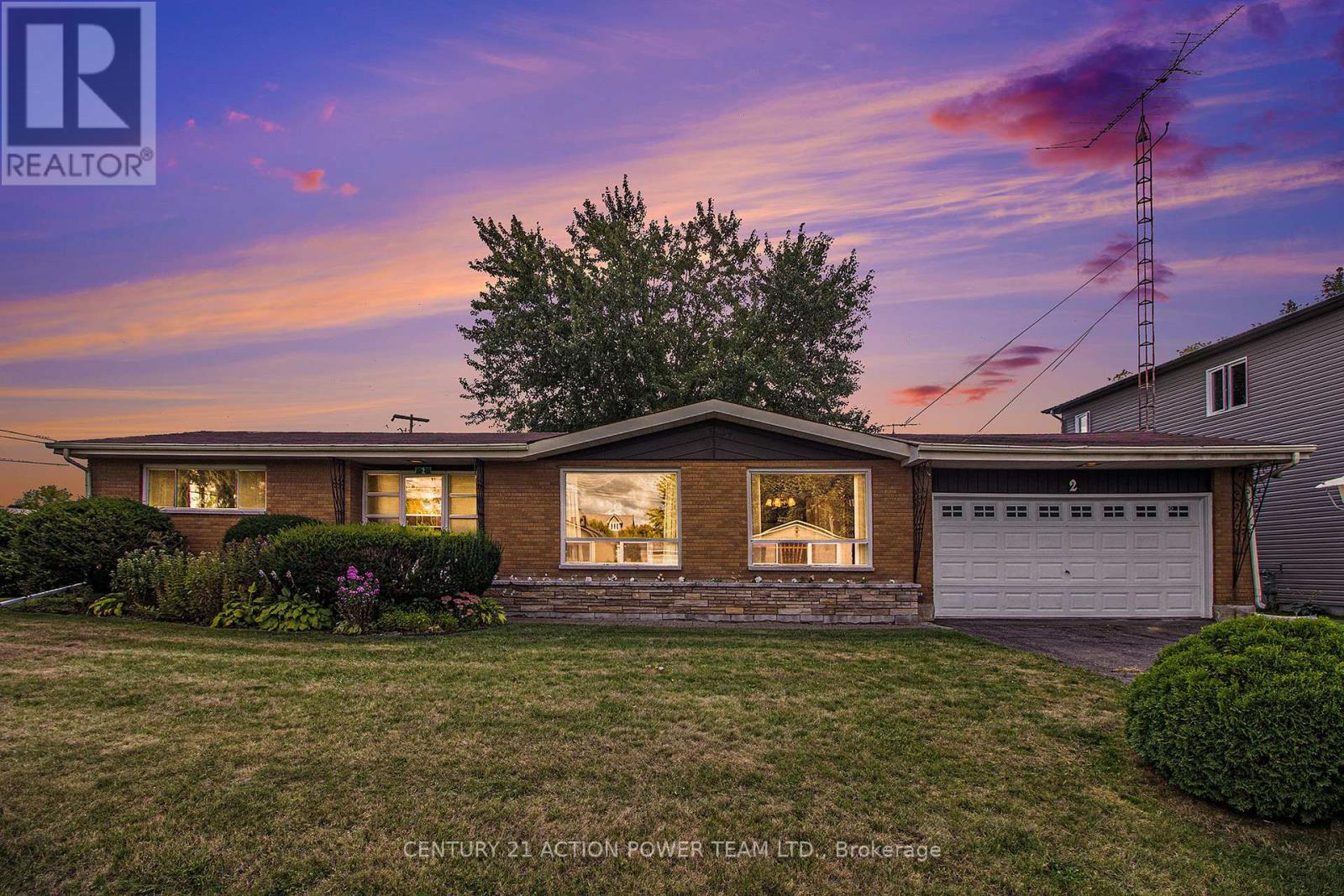 2 Champagne St, North Stormont, ON K0A 1R0