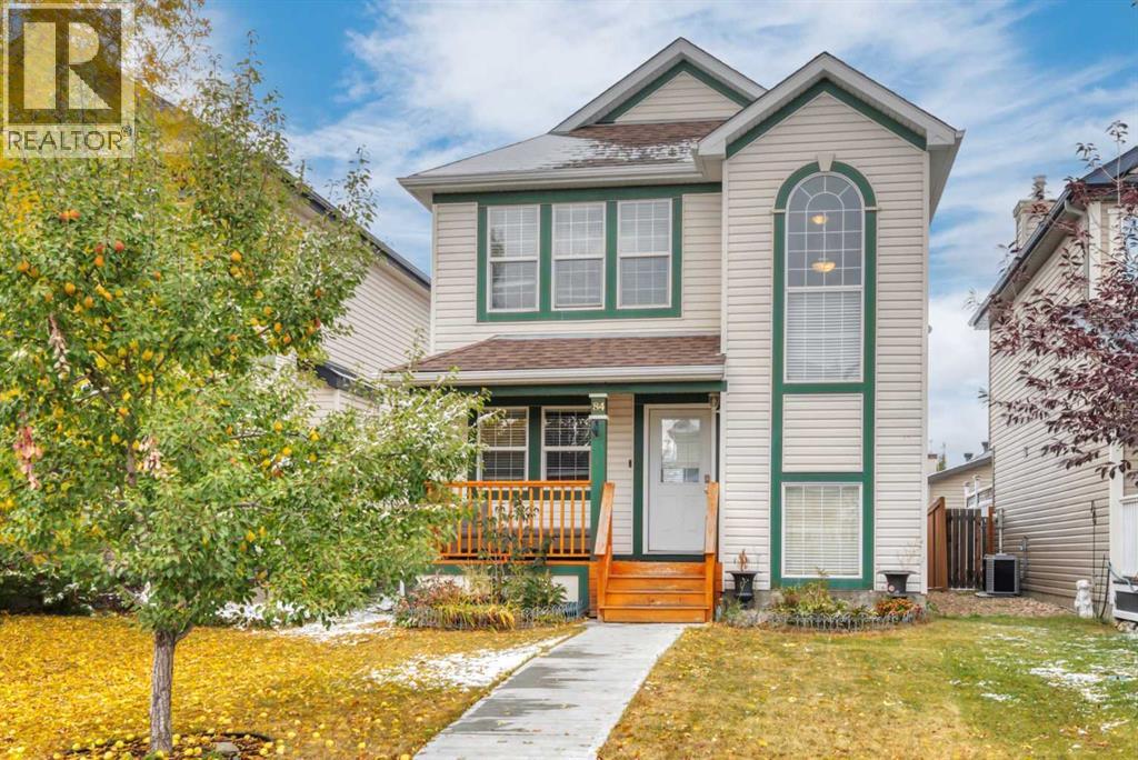 84 Evermeadow Mnr SW, Calgary, AB T2Y 4W8