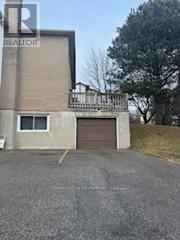 4 235 Shakespeare Dr, Waterloo, ON N2L 2T5