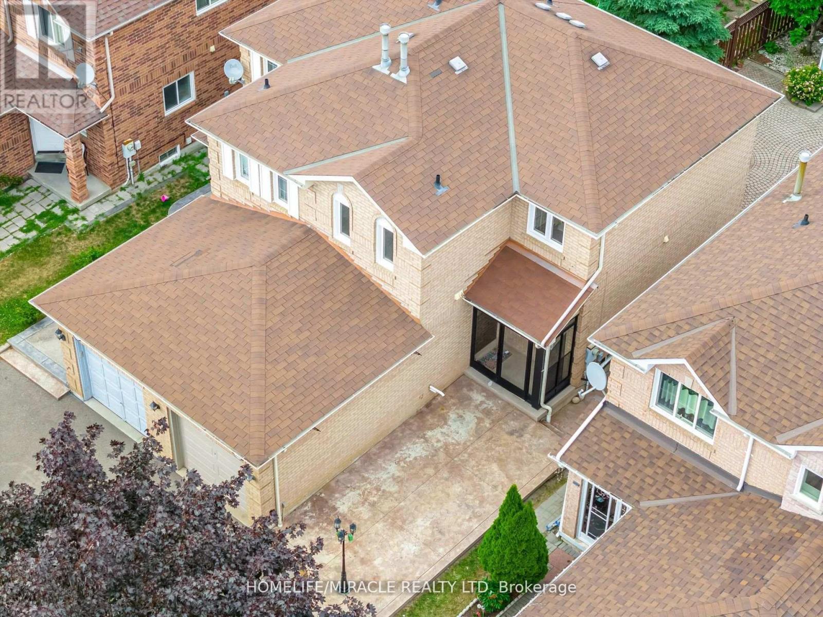 5339 Bullrush Dr, Mississauga, ON L5V 1Z2