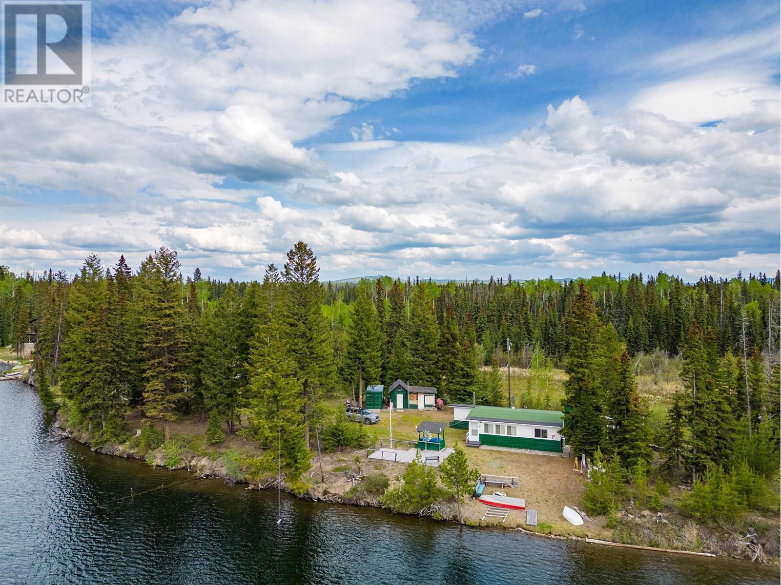 2522 Spout Lake Rd, Lac La Hache, BC V0K 1T0