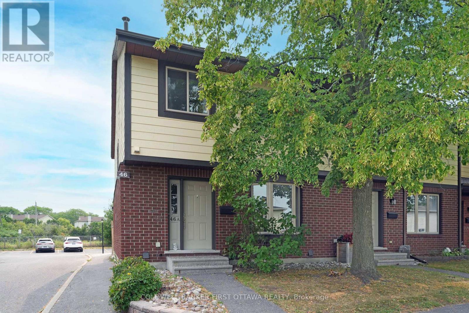 46 Medhurst Dr #a, Ottawa, ON K2G 4V2