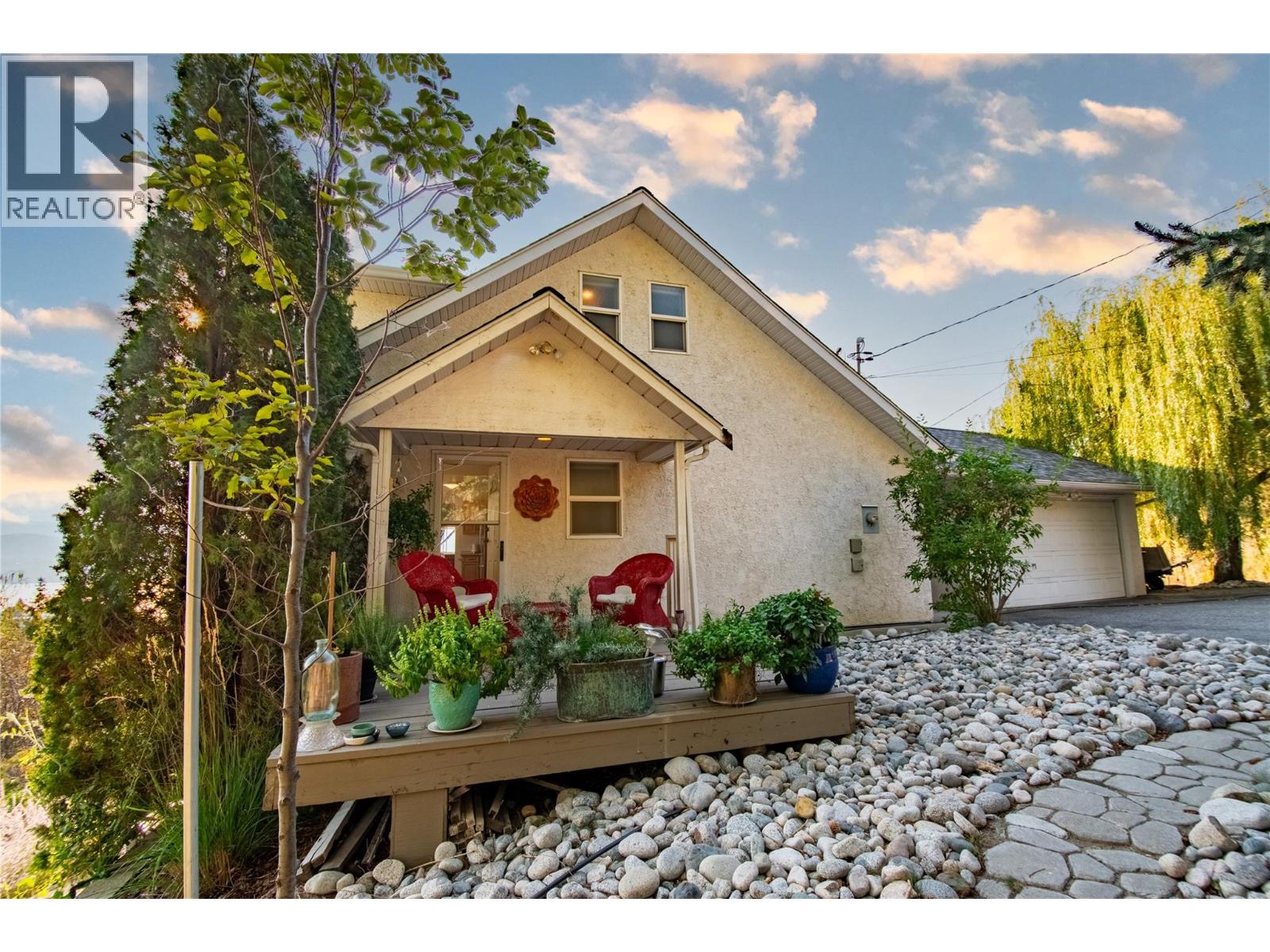 4295 N Naramata Rd, Naramata, BC V0H 1N1
