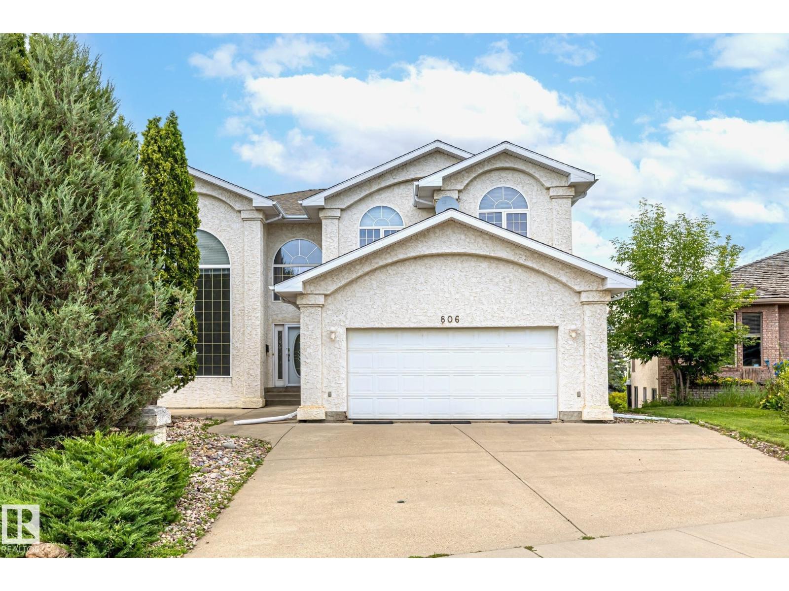 806 Reid Pl NW, Edmonton, AB T6R 2B9