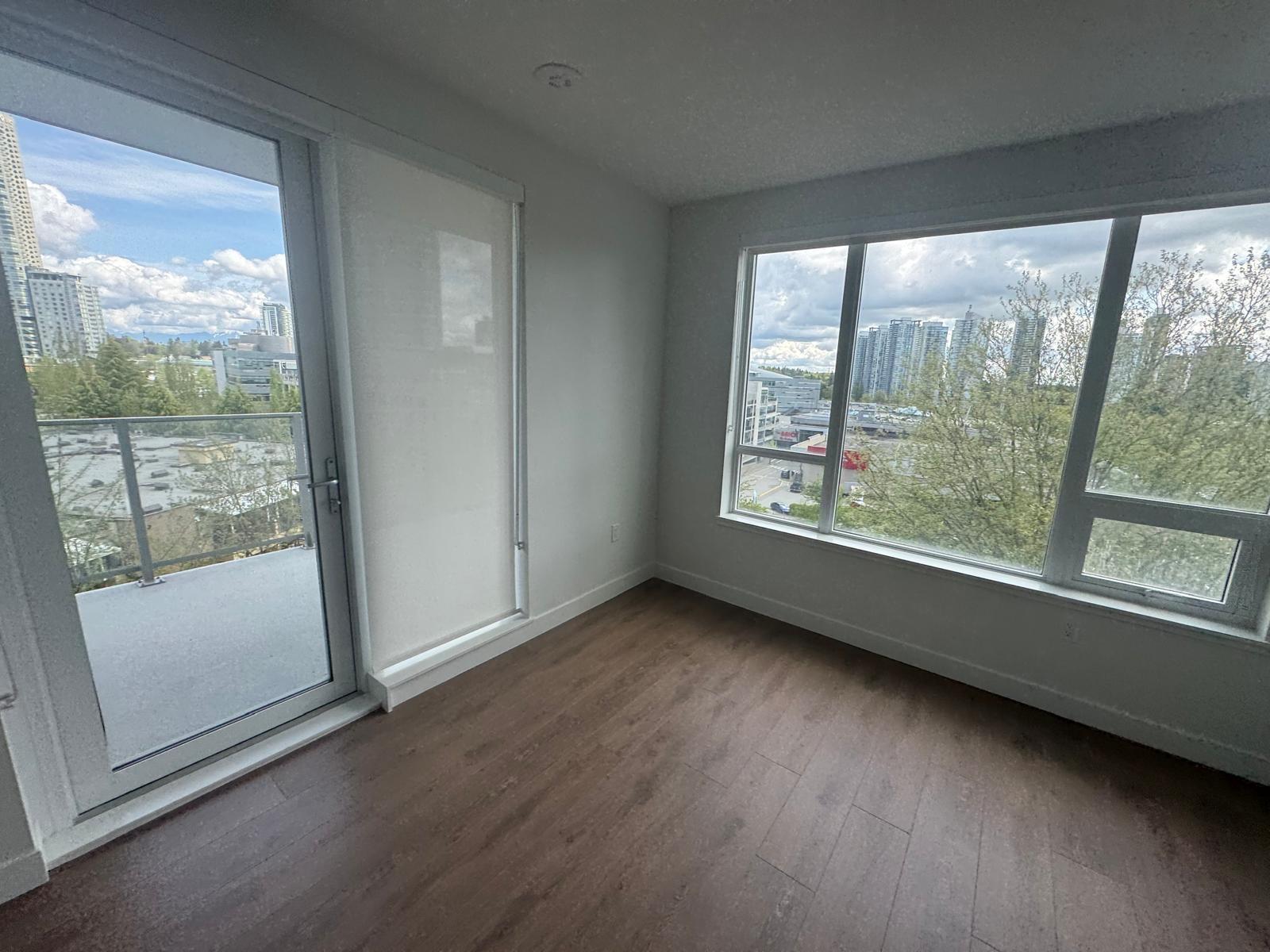 13387 Old Yale Road Unit 502, Surrey, BC V3T 0V6