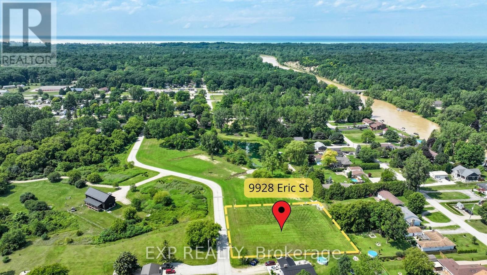 9928 Eric St, Lambton Shores, ON N0M 2N0