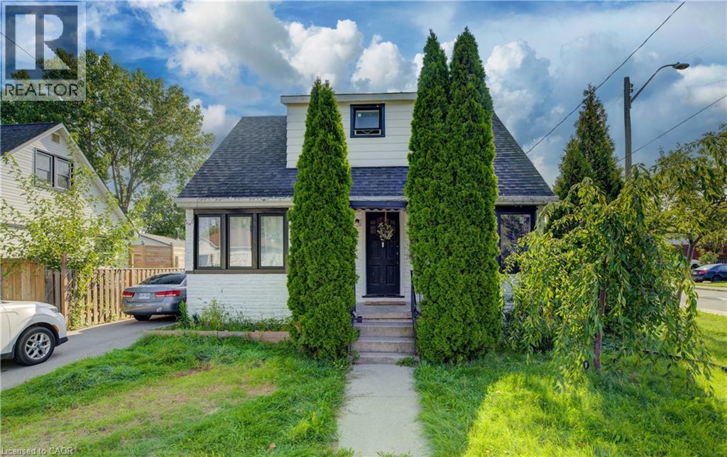 15 W 1st St, Hamilton, ON L9C 3B5