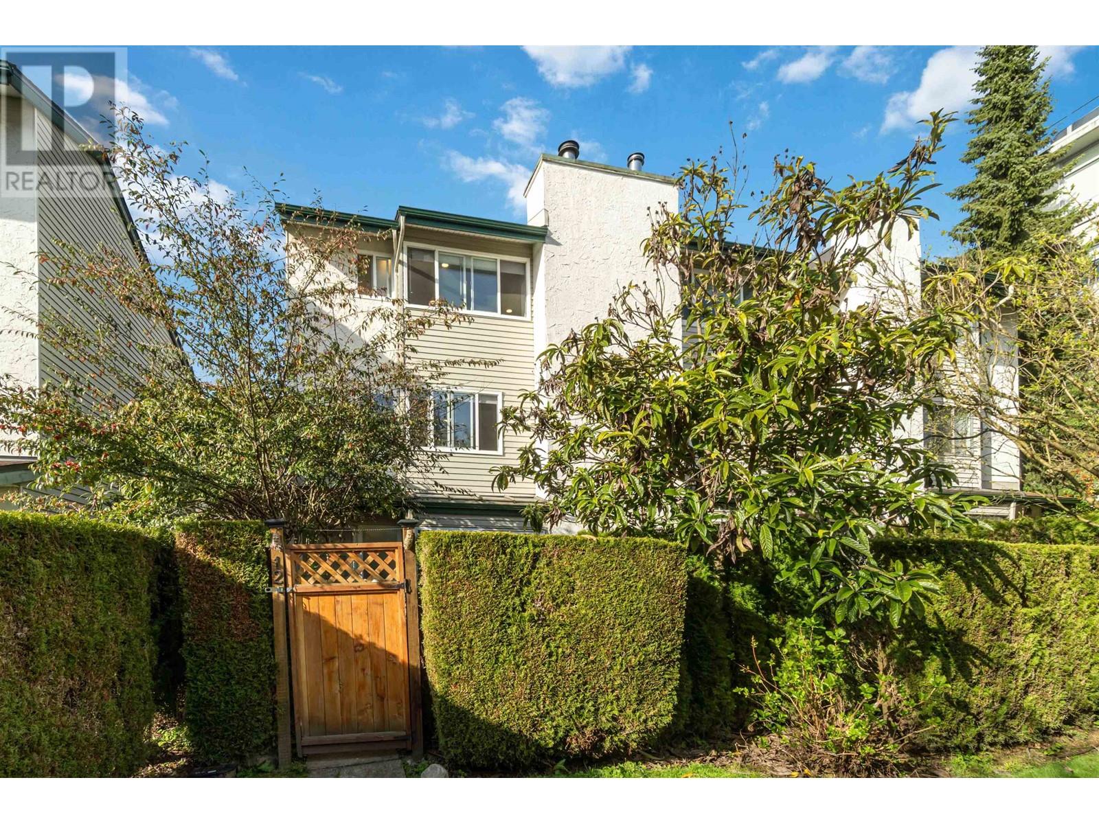 230 W 13 Street Unit 12, North Vancouver, BC V7M 1N7