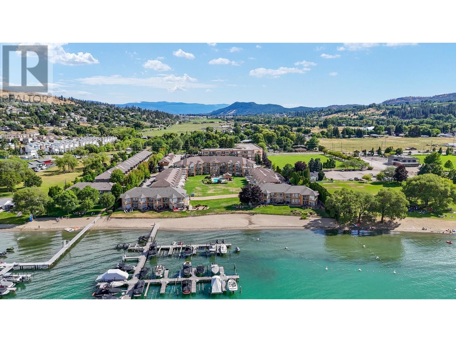 3570 Woodsdale Road Unit 303, Lake Country, BC V4V 1Y9