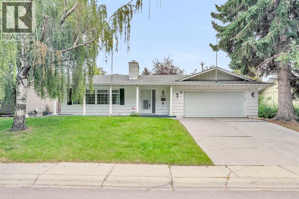 10732 Maplebend Dr SE, Calgary, AB T2J 1X5