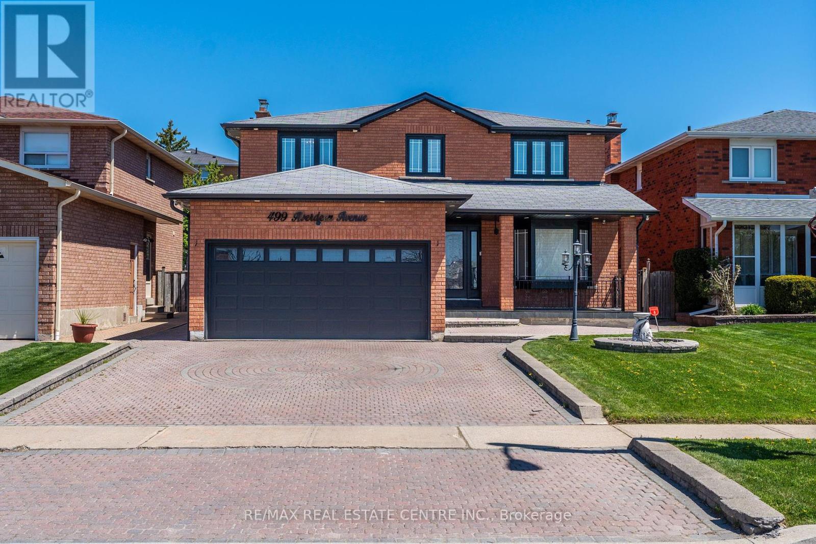 499 Aberdeen Ave N, Vaughan, ON L4L 5J5