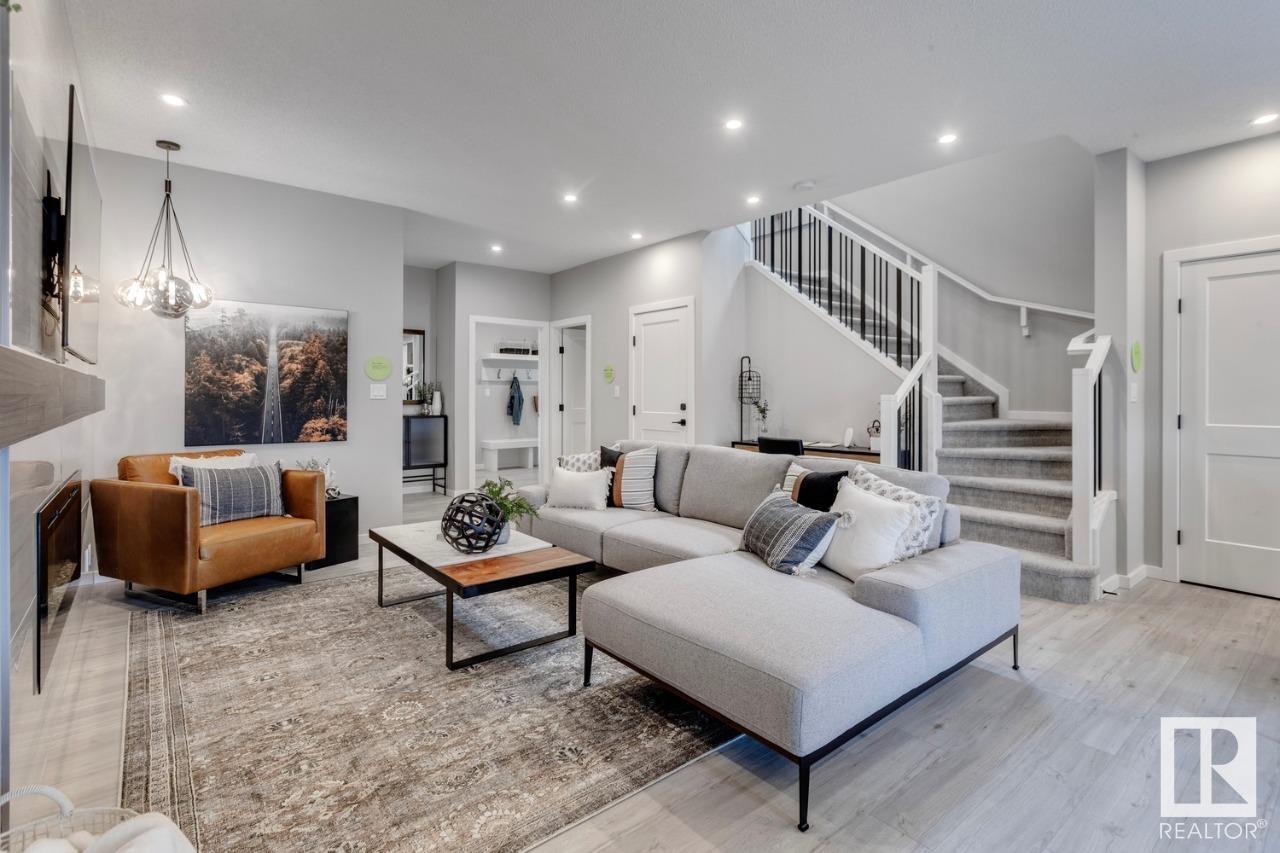 3 Ashbury Cr, Spruce Grove, AB T7X 3C6