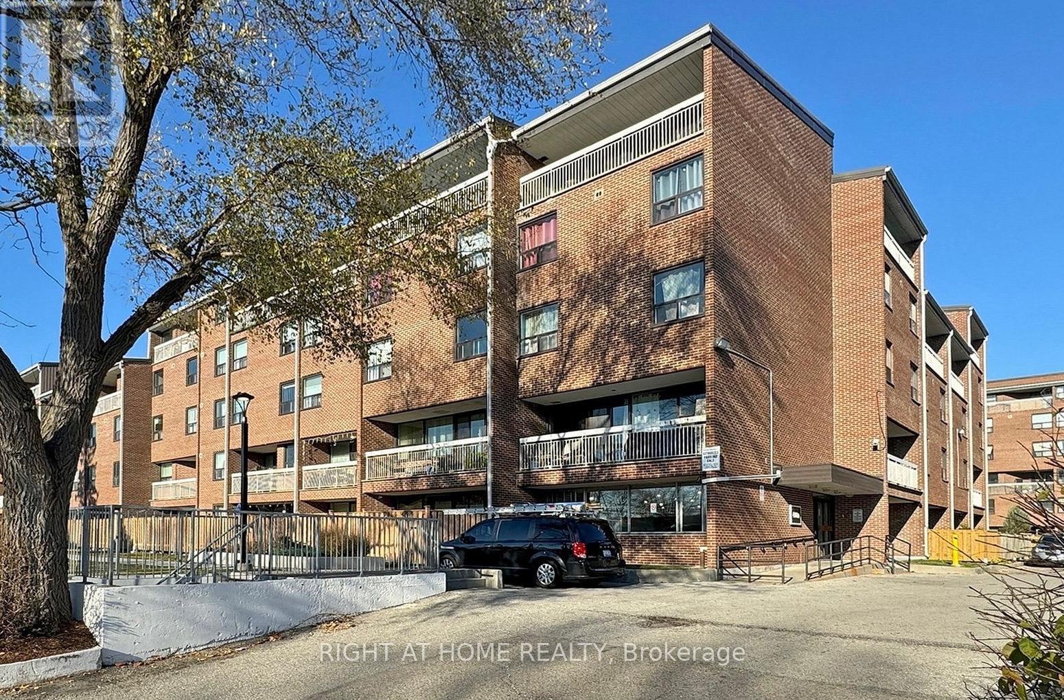 516 4060 Lawrence Ave E, Toronto, ON M1E 4V4