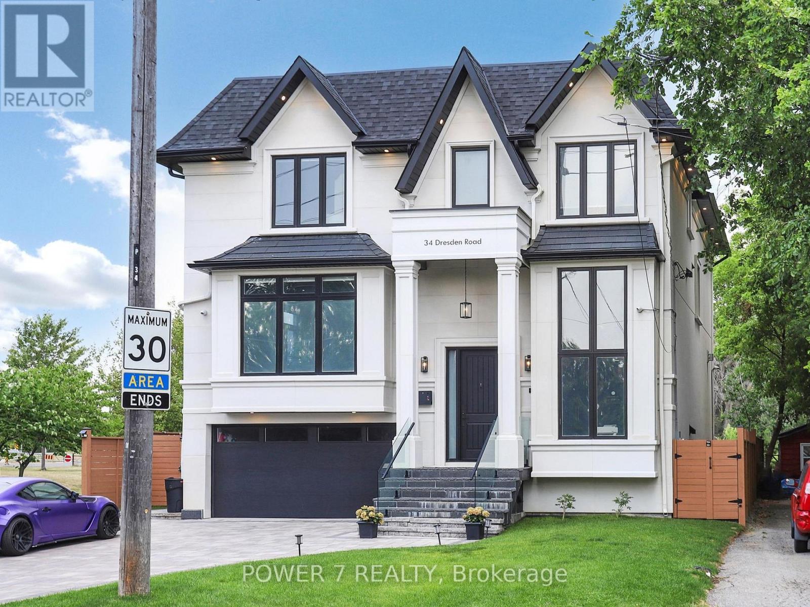 34 Dresden Rd, Toronto Clanton Park, ON M3H 1W9