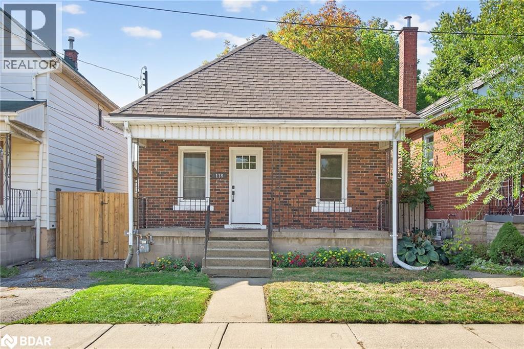 118 Mountville Ave, Hamilton, ON L9A 1E4