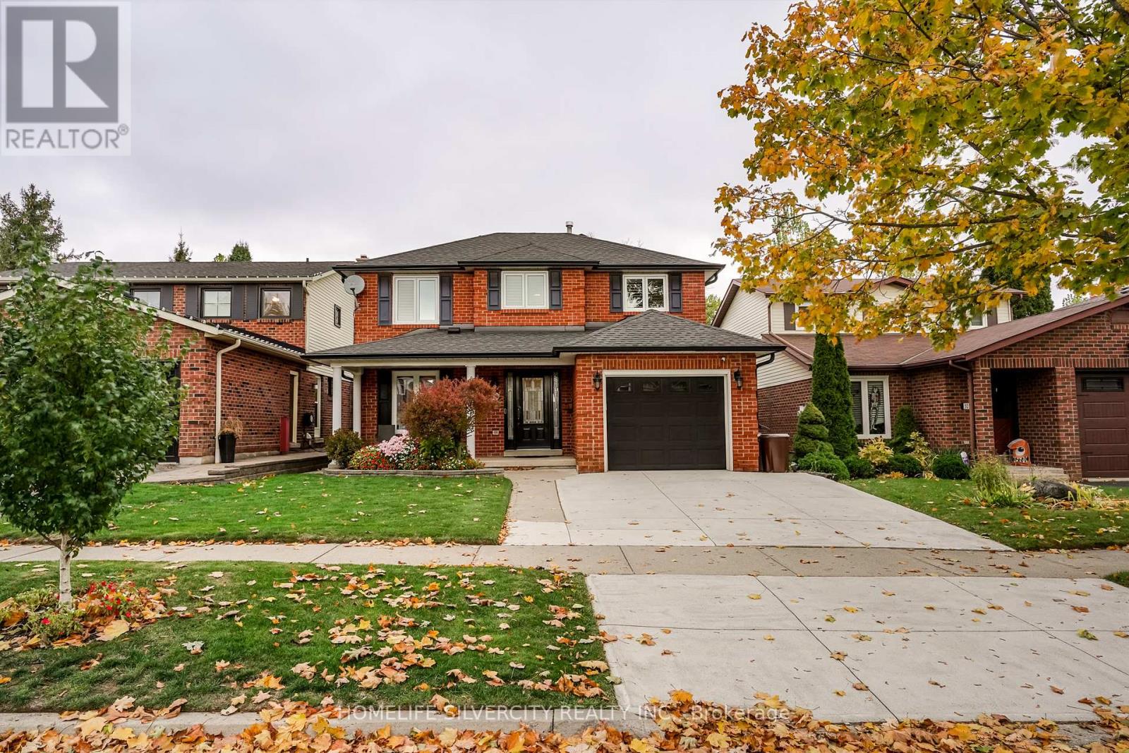 3216 Twin Oaks Cres, Burlington, ON L7M 3A2