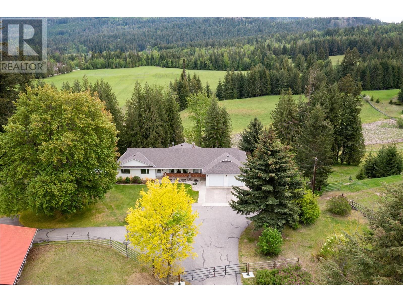 97 Highway Se Unit 2240 #b, Salmon Arm, BC V1E 1X6