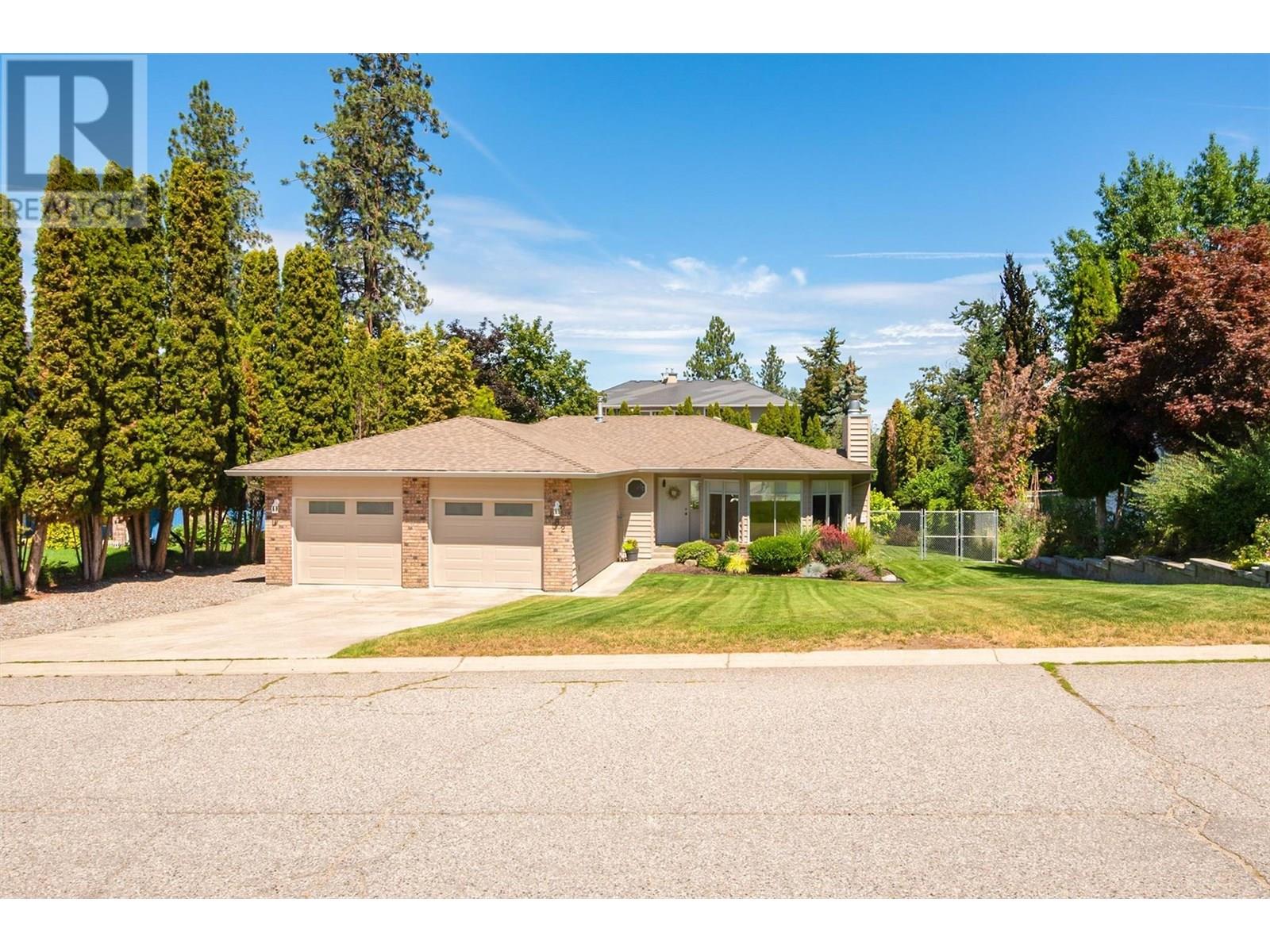 482 Curlew Dr, Kelowna, BC V1W 4L1