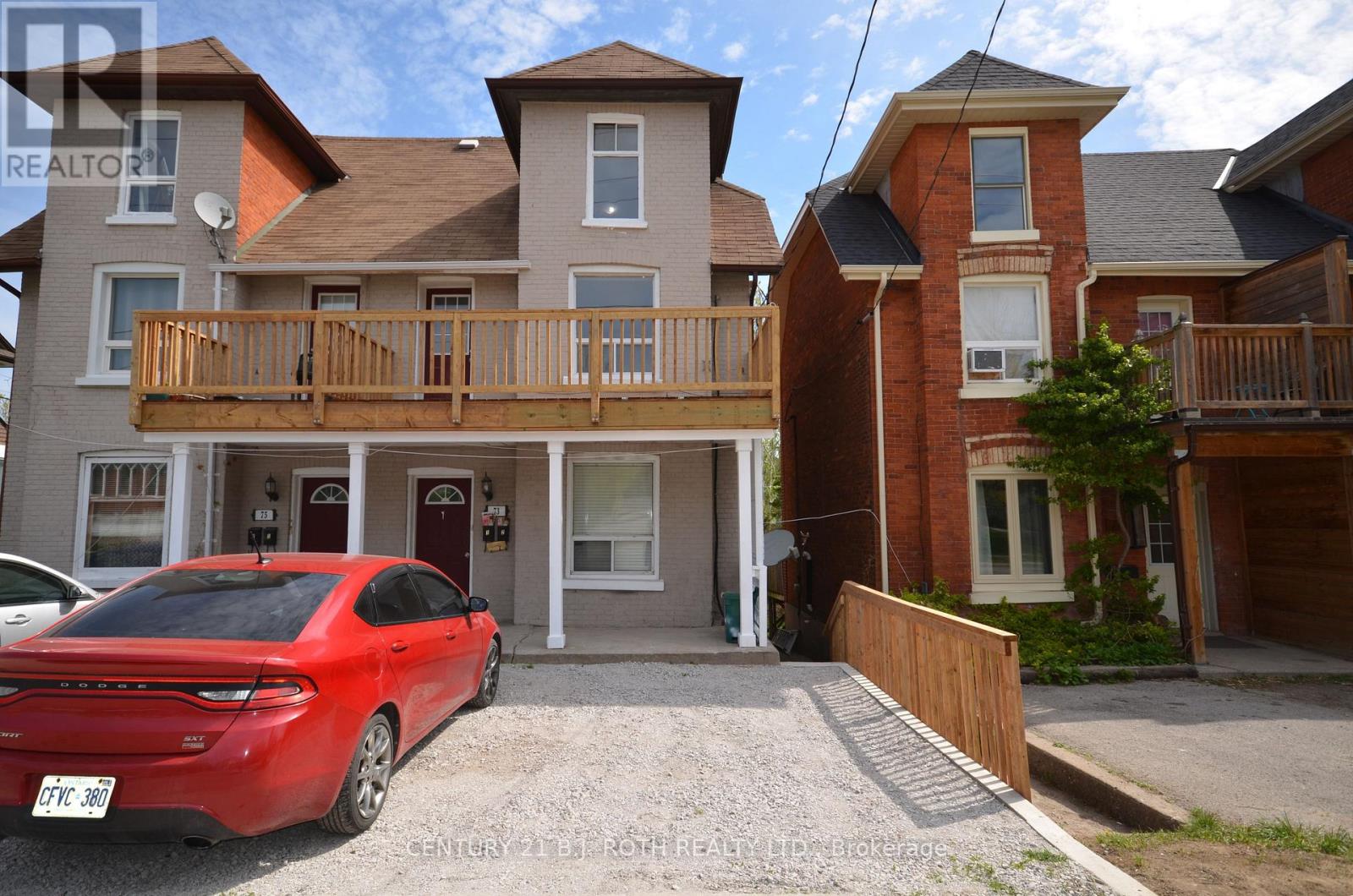 73 High St, Barrie, ON L4N 1W5