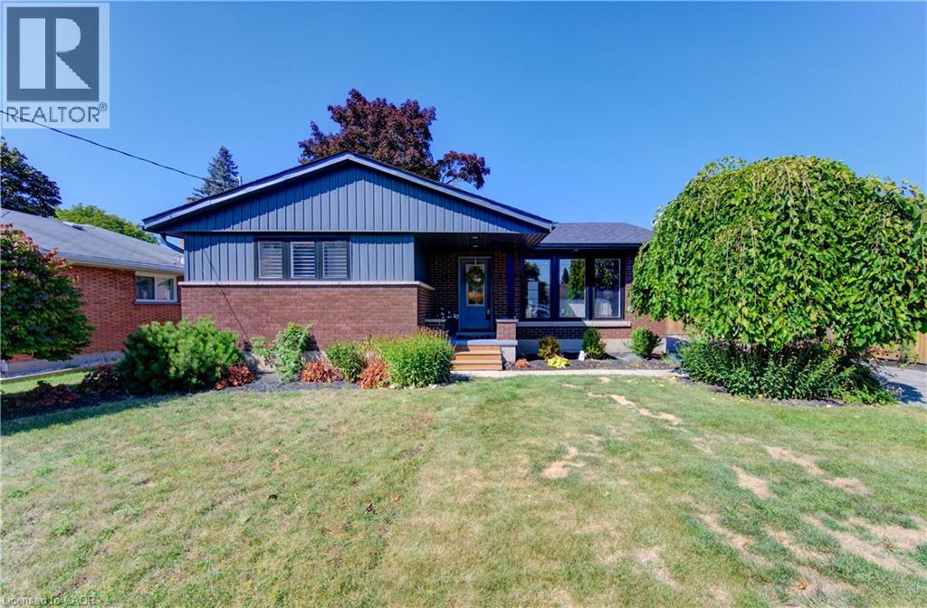 120 Trafalgar Ave, Kitchener, ON N2A 1Z7