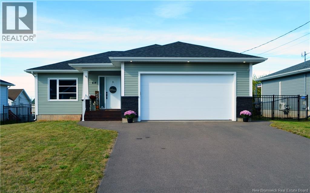 64 Amity St, Moncton, NB E1G 0S3