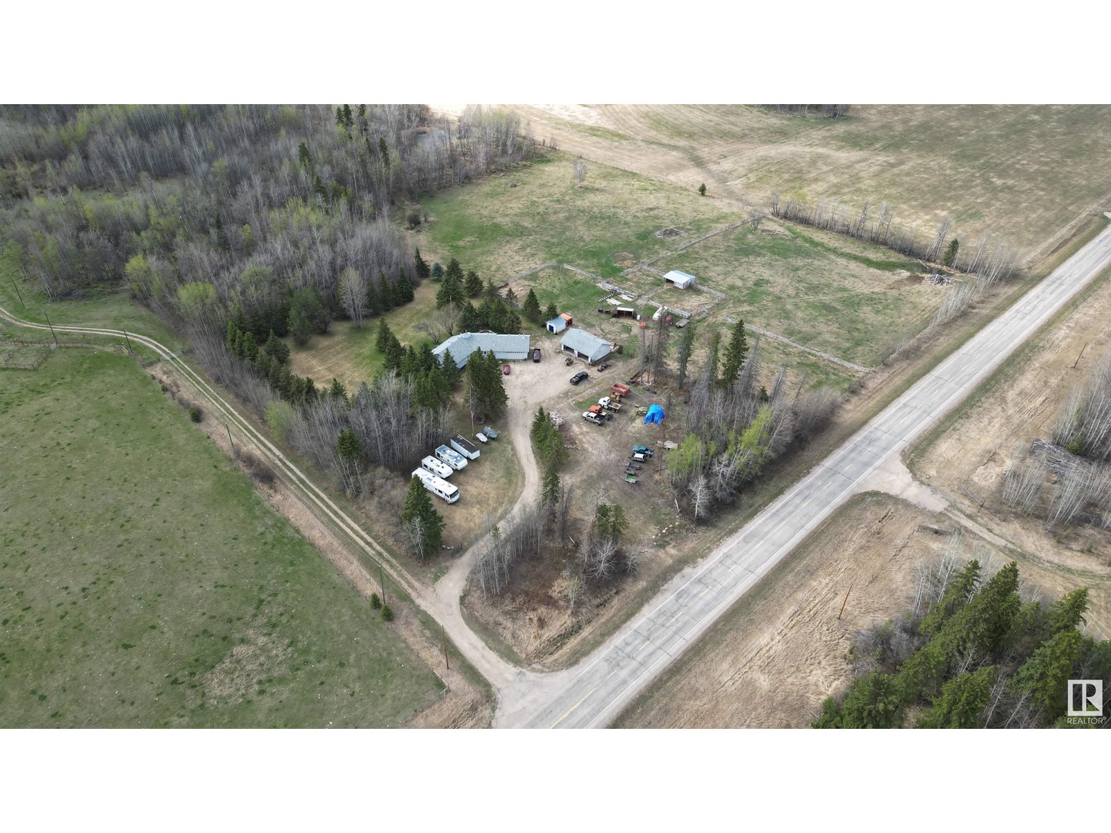 55428 Hwy 763, Rural Lac Ste. Anne County, AB T0E 0J0