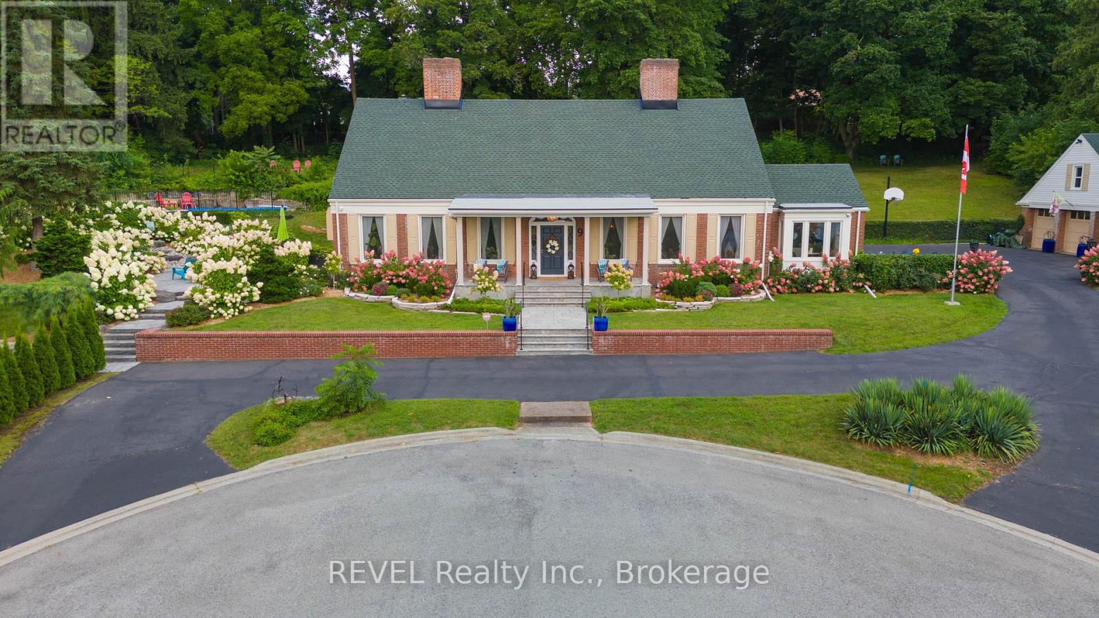 9 Shaldan Ln, Pelham, ON L0S 1E0