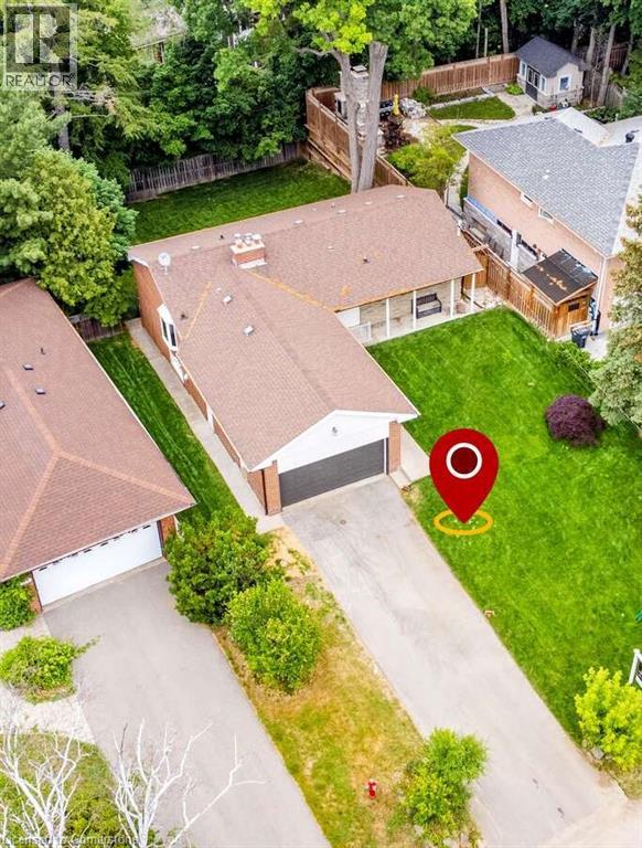3438 Enniskillen Cir, Mississauga, ON L5C 2N1