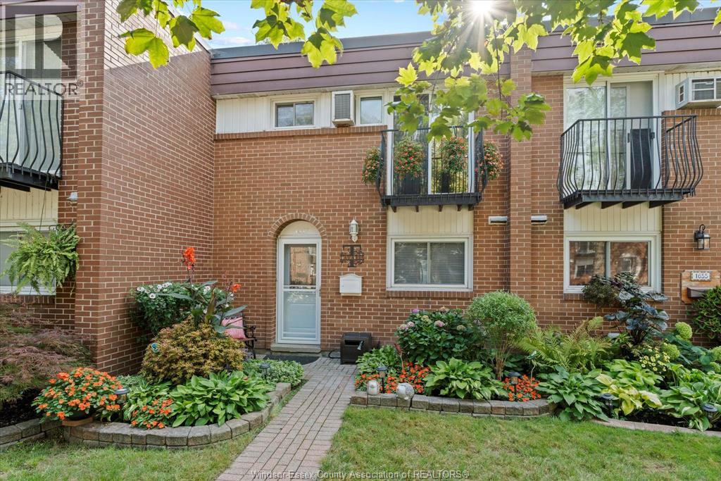 1657 Eastgate Estates Unit 60, Windsor, ON N8T 2S8