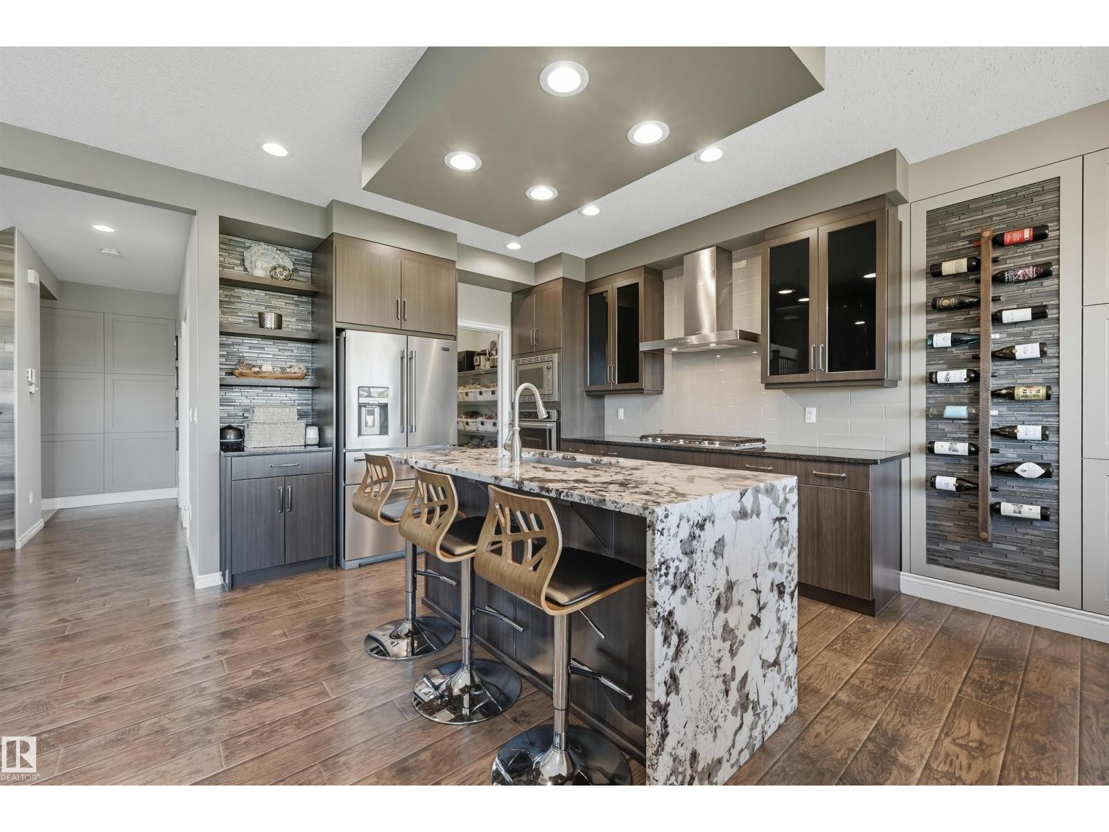 3414 Parker Lo SW, Edmonton, AB T6W 2W9