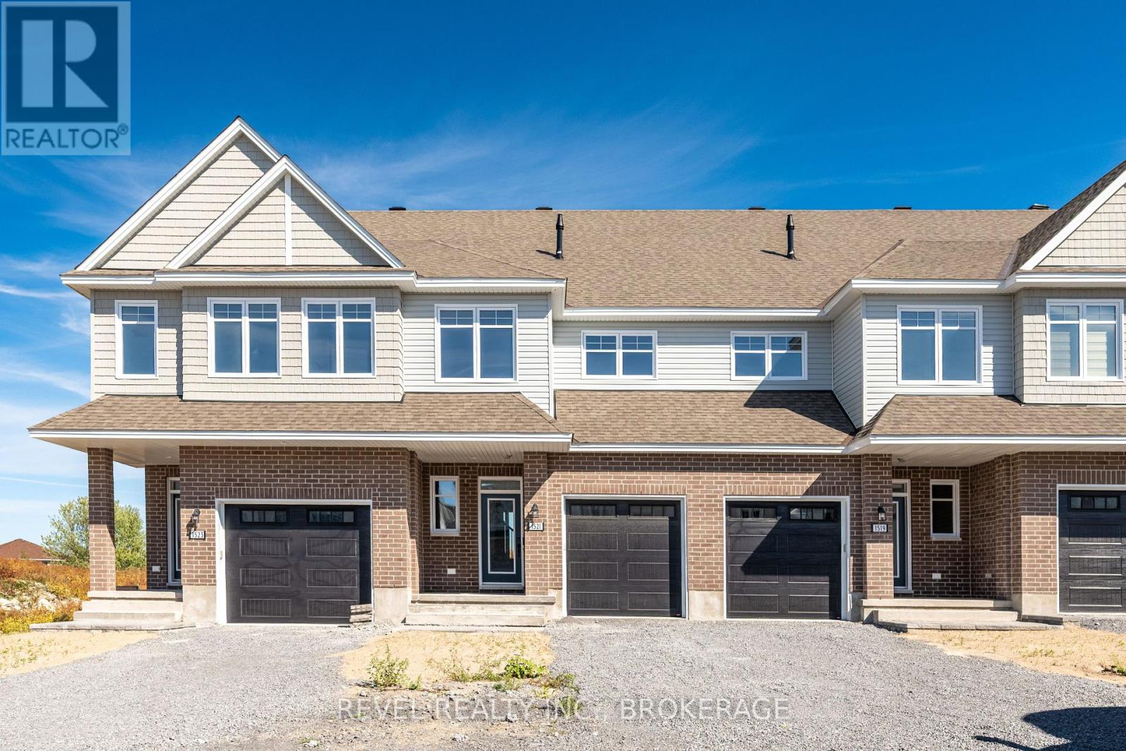 1521 Scarlet St, Kingston, ON K7K 0H7