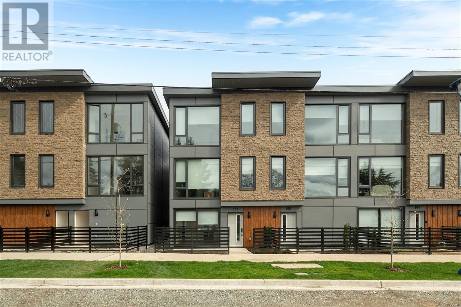 2841 Knotty Pine Rd Unit 127 Rd, Langford, BC V9B 3Z2