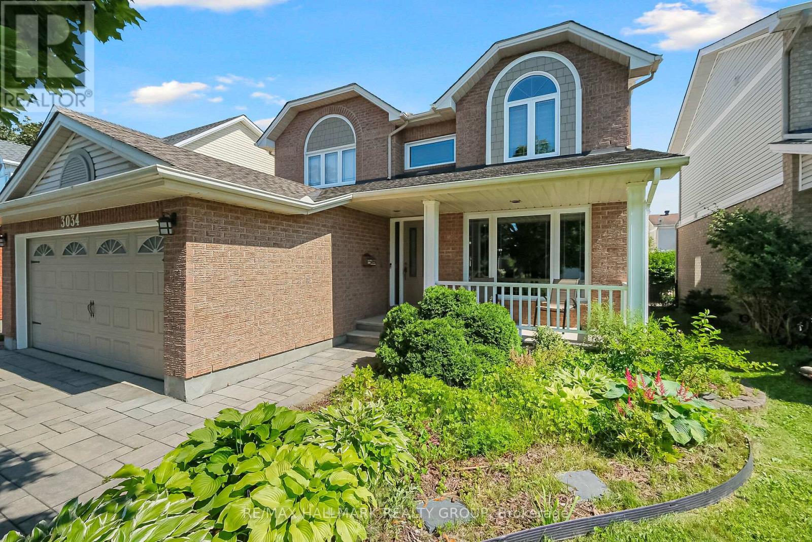 3034 Courtyard Cres, Ottawa, ON K1T 3R7