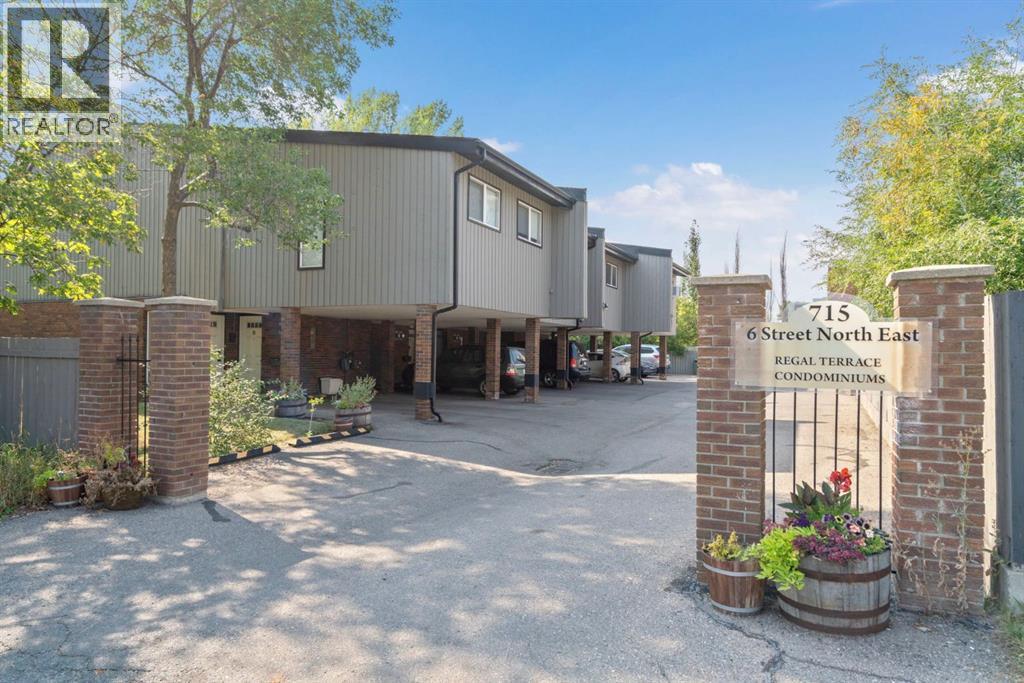 715 6 Street Northeast #f, Calgary, AB T2E 6X2