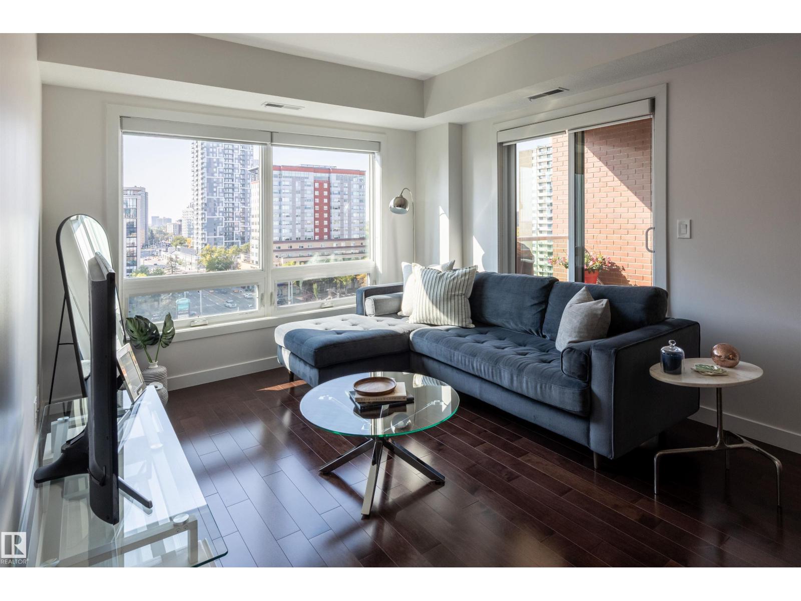 10055 118 Street Northwest #905, Edmonton, AB T5K 0C1