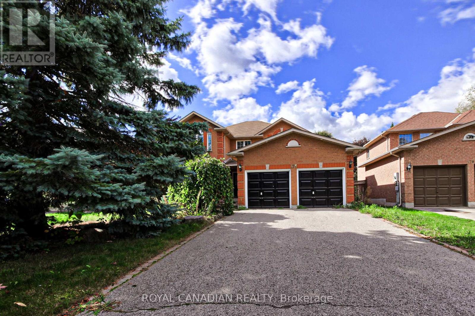 175 Rhodes Cir, Newmarket, ON L3X 1V3