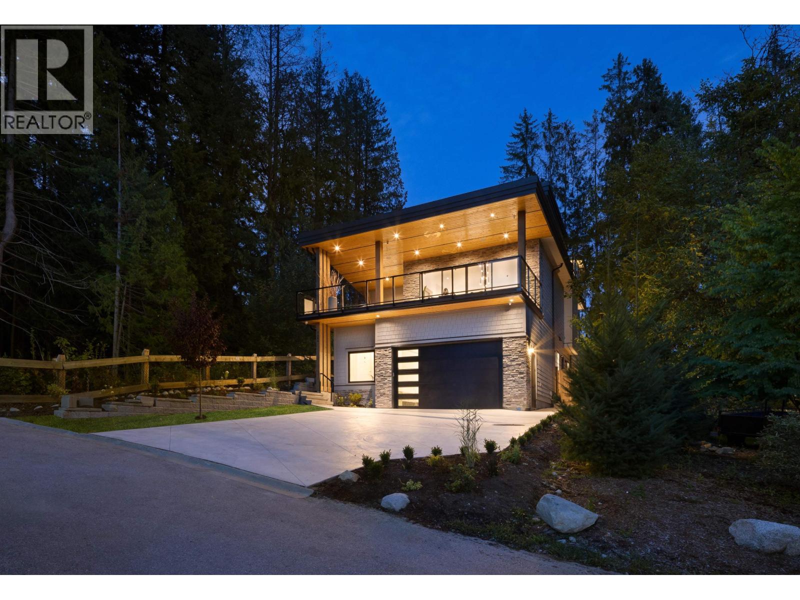 1486 Coast Meridian Rd, Coquitlam, BC V3E 0C4