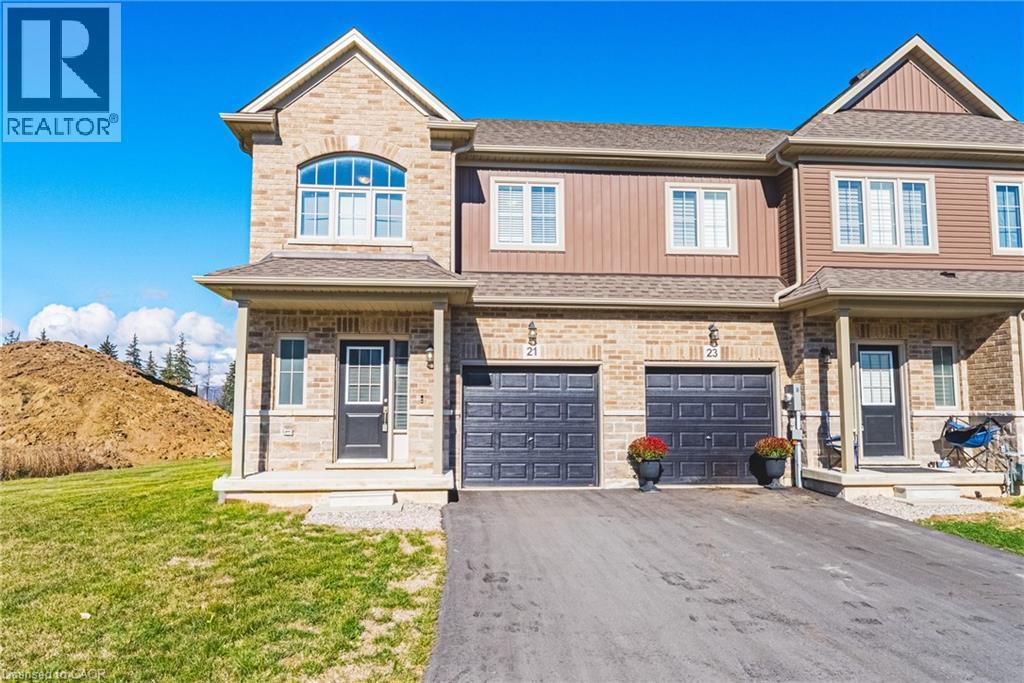 21 Zoe Ln, Hamilton, ON L0R 1C0