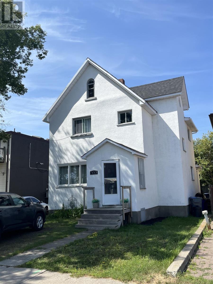 333 May St S, Thunder Bay, ON P7E 1B7