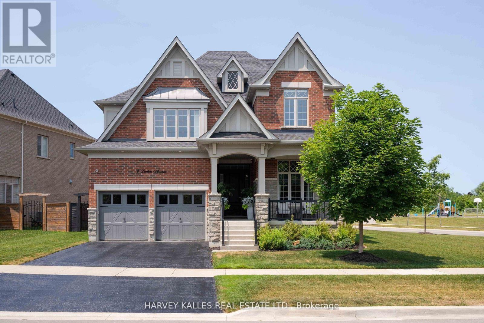 4 Larkin Ave, King Nobleton, ON L7B 0N8