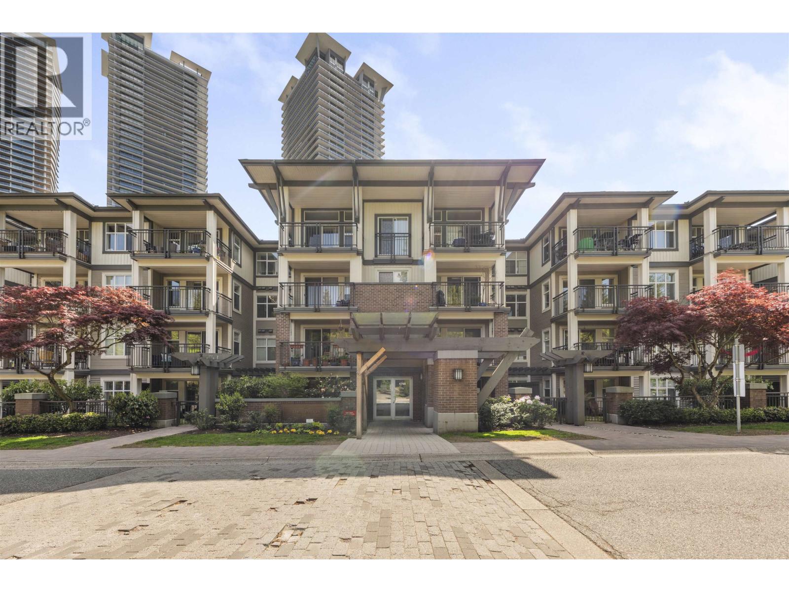 4768 Brentwood Drive Unit 309, Burnaby, BC V5C 0C7