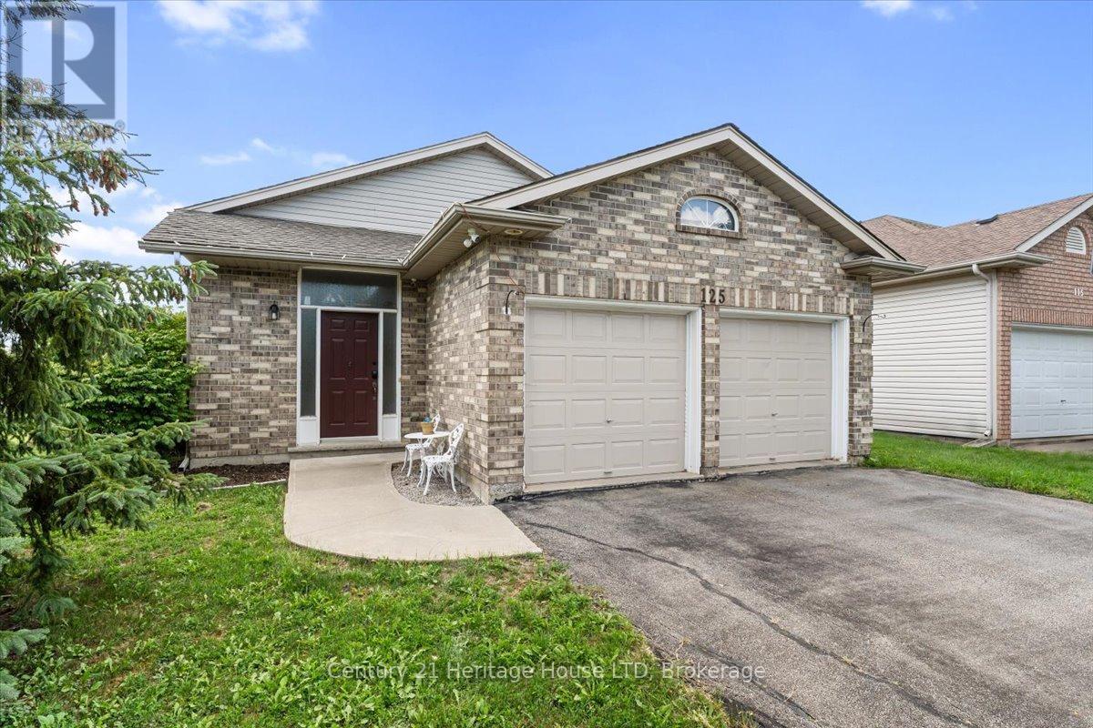 125 Gretel Pl, Welland, ON L3C 7H5