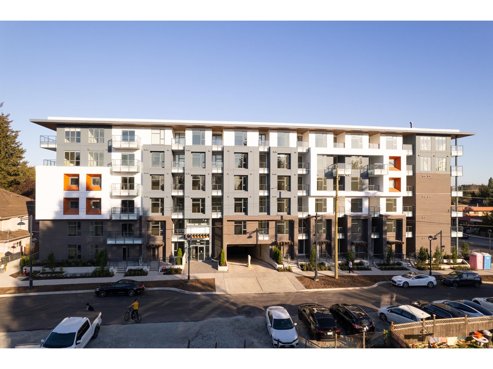 10828 139a Street, Surrey, BC V3R 0H3