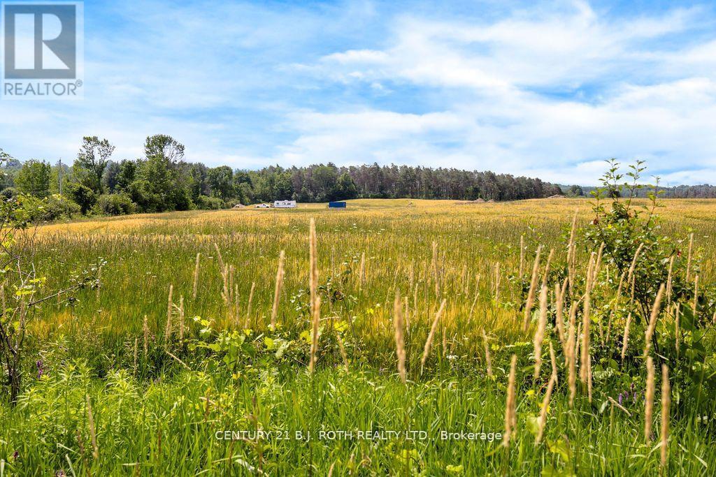 1511 Tay Point Rd, Penetanguishene, ON L9M 2C8